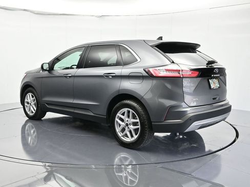 Used 2024 Ford Edge SEL image 8