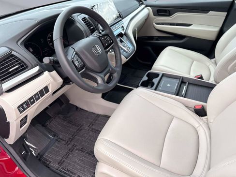 Certified 2025 Honda Odyssey EX-L image 24