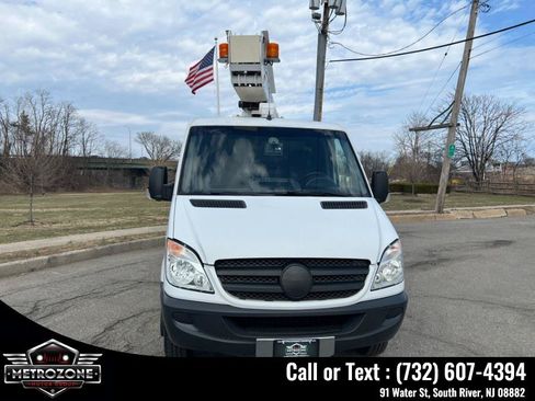 Used 2012 Mercedes-Benz Sprinter 3500 w/ High Idle Fixed Pkg image 3