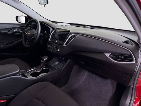 Used 2024 Chevrolet Malibu RS image 28