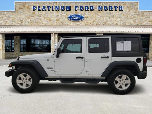 Used 2018 Jeep Wrangler Unlimited Sport S AWD/4WD image 3