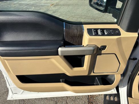 Used 2020 Ford F350 Lariat w/ Tremor Off-Road Package image 9