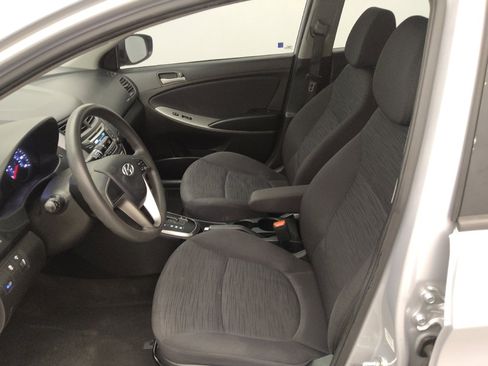 Used 2017 Hyundai Accent SE FWD image 17