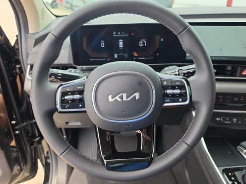 New 2026 Kia Carnival EX FWD image 29