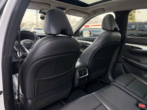Used 2021 INFINITI QX50 Luxe FWD image 32