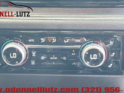 Used 2025 GMC Sierra 1500 SLT RWD image 28
