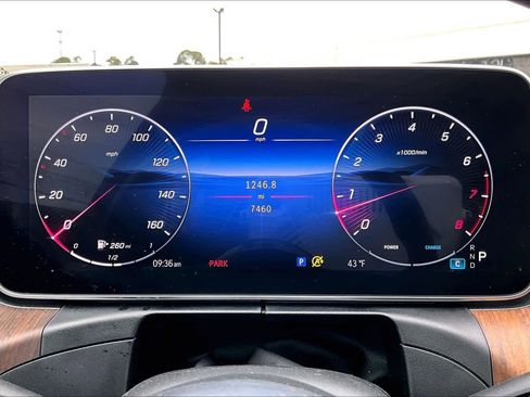 Used 2025 Mercedes-Benz C 300 4MATIC Sedan image 49