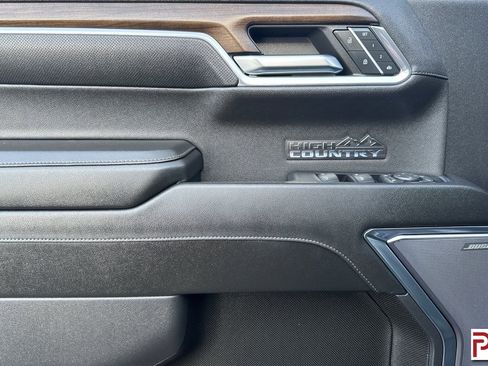 Used 2024 Chevrolet Silverado 1500 High Country image 12
