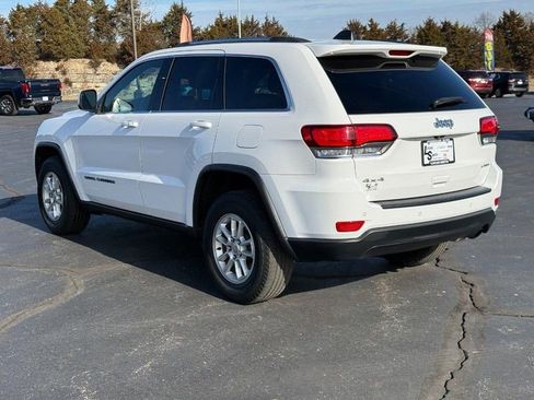 Used 2020 Jeep Grand Cherokee Laredo image 6