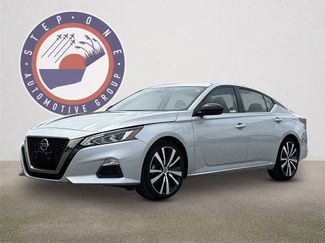 Used 2022 Nissan Altima 2.5 SR video 2