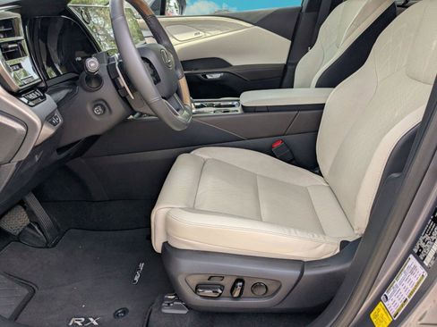 Certified 2023 Lexus RX 350 FWD w/ Accessory Package (Z1) image 5
