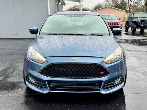 Used 2018 Ford Focus ST image 2