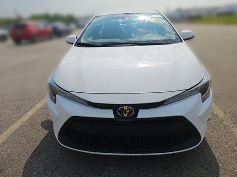 Used 2022 Toyota Corolla LE FWD image 6