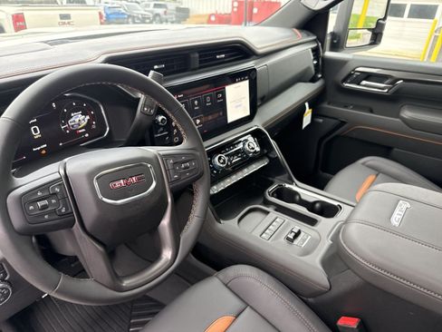 New 2026 GMC Sierra 2500 AT4 w/ AT4 Premium Plus Package AWD/4WD image 18