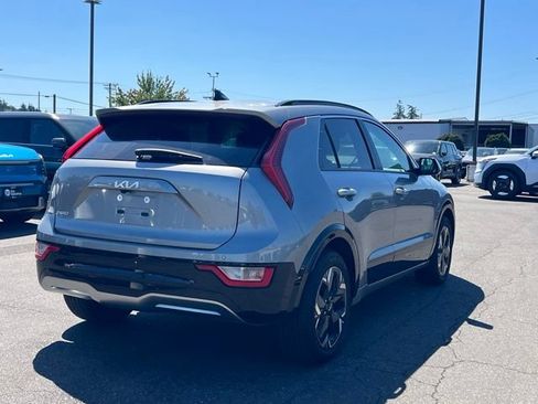 Certified 2023 Kia Niro Wind FWD image 7