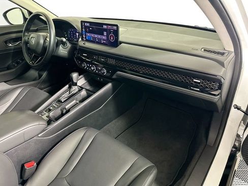 Used 2023 Honda Accord EX-L image 27
