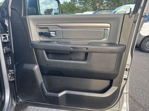 Used 2024 RAM 1500 Classic SLT AWD/4WD image 23