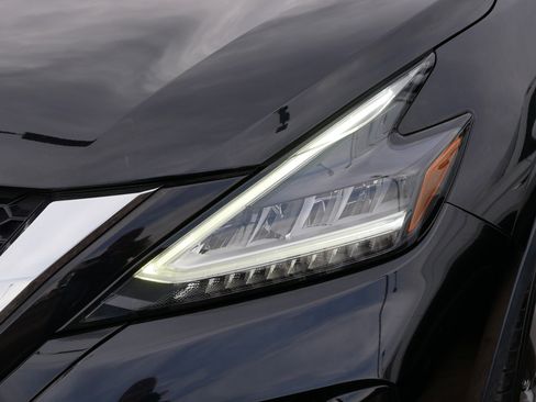 Used 2019 Nissan Murano SL image 16