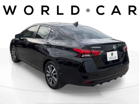 Used 2021 Nissan Versa SV image 5