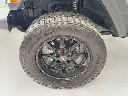 Used 2021 Jeep Wrangler Unlimited Sport AWD/4WD image 23