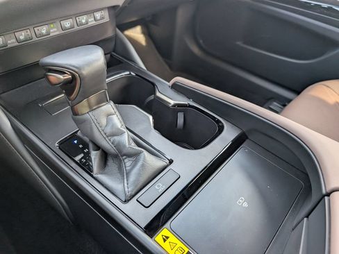 Used 2024 Lexus ES 350 Ultra Luxury w/ Accessory Package (Z2) FWD image 20