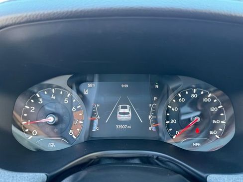 Used 2023 Jeep Compass Latitude image 23