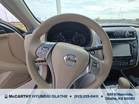 Used 2013 Nissan Altima 2.5 SV w/ 2.5SV Convenience Pkg FWD image 3