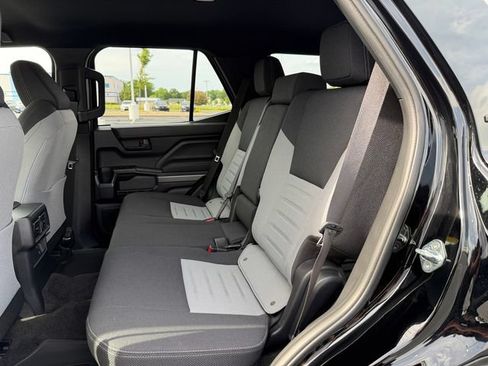 Certified 2025 Toyota 4Runner TRD Off-Road AWD/4WD image 15