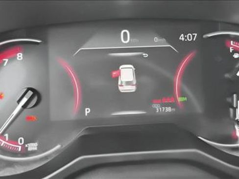 Used 2025 Toyota RAV4 XLE image 12