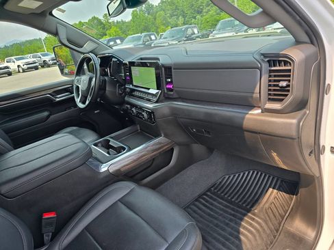 Certified 2024 Chevrolet Silverado 2500 LTZ w/ LTZ Plus Package AWD/4WD image 31