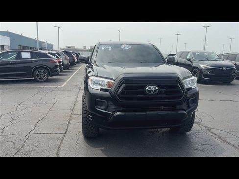 Used 2022 Toyota Tacoma SR AWD/4WD image 3