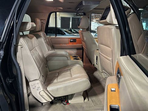 Used 2008 Lincoln Navigator L 2WD image 13