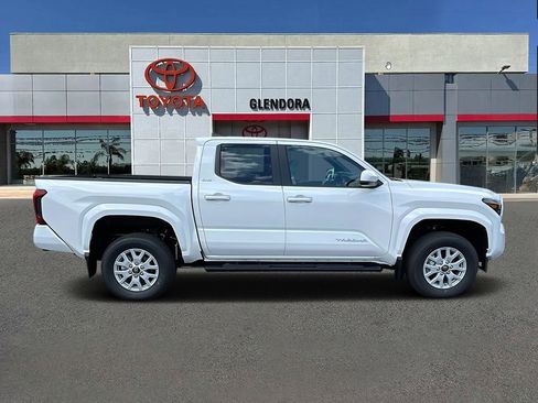 New 2026 Toyota Tacoma SR5 RWD image 2