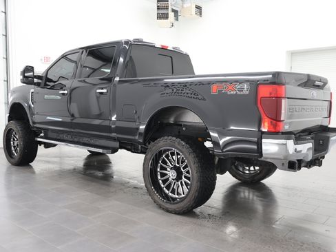Used 2021 Ford F250 XLT w/ XLT Premium Package AWD/4WD image 6