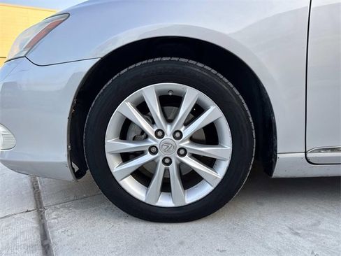 Used 2010 Lexus ES 350 image 4