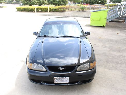 Used 1994 Ford Mustang GT RWD image 33