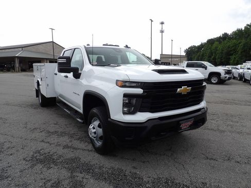 Used 2024 Chevrolet Silverado 3500 W/T w/ WT Convenience Package AWD/4WD image 11