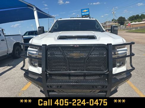 Used 2024 Chevrolet Silverado 3500 LT w/ Convenience Package AWD/4WD image 12