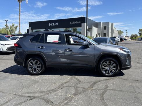 Used 2022 Toyota RAV4 XLE Premium AWD/4WD image 2