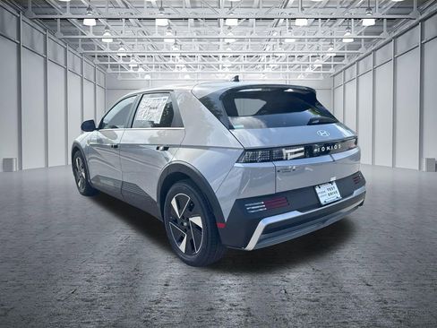 New 2026 Hyundai Ioniq 5 SE RWD image 5