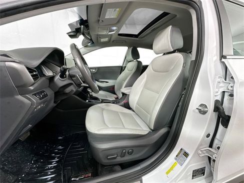 Used 2022 Hyundai Ioniq Limited image 4