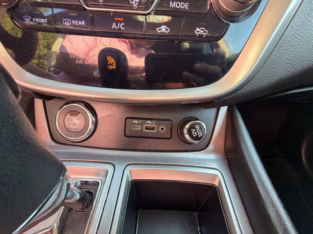 Used 2023 Nissan Murano SV AWD/4WD image 20