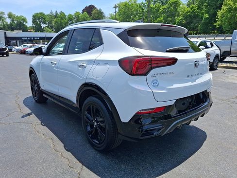 Used 2025 Buick Encore GX Sport Touring w/ Advanced Technology Package AWD/4WD image 5