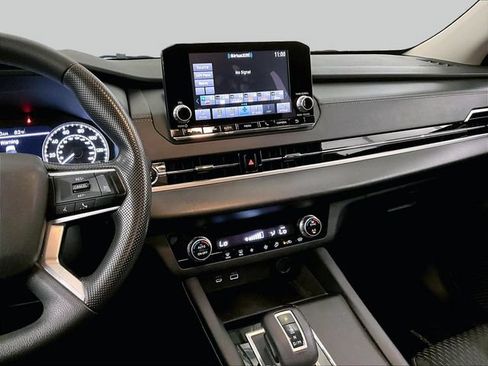 Used 2022 Mitsubishi Outlander ES AWD/4WD image 7
