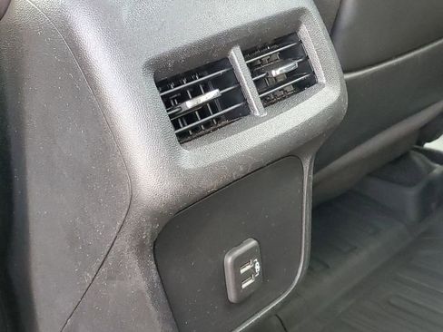 Used 2022 GMC Terrain SLE w/ Driver Convenience Package image 33