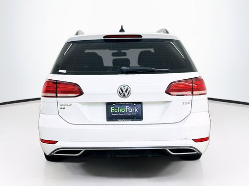 Used 2018 Volkswagen Golf SE FWD image 7