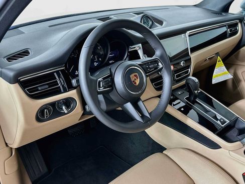 New 2026 Porsche Macan AWD/4WD image 4