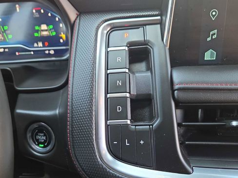 Used 2023 Chevrolet Tahoe RST w/ Luxury Package AWD/4WD image 21