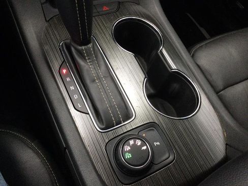 Used 2017 GMC Acadia SLT image 22