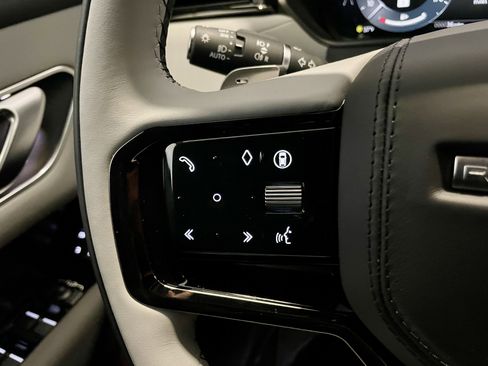 New 2026 Land Rover Range Rover Velar Dynamic SE image 23